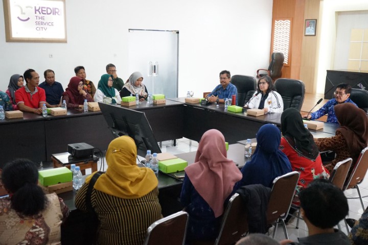penghargaan pj wali kota kediri