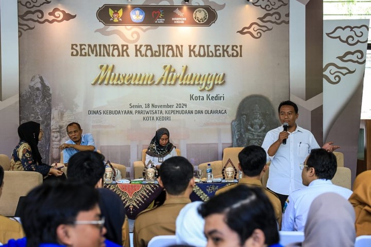 seminar sejarah