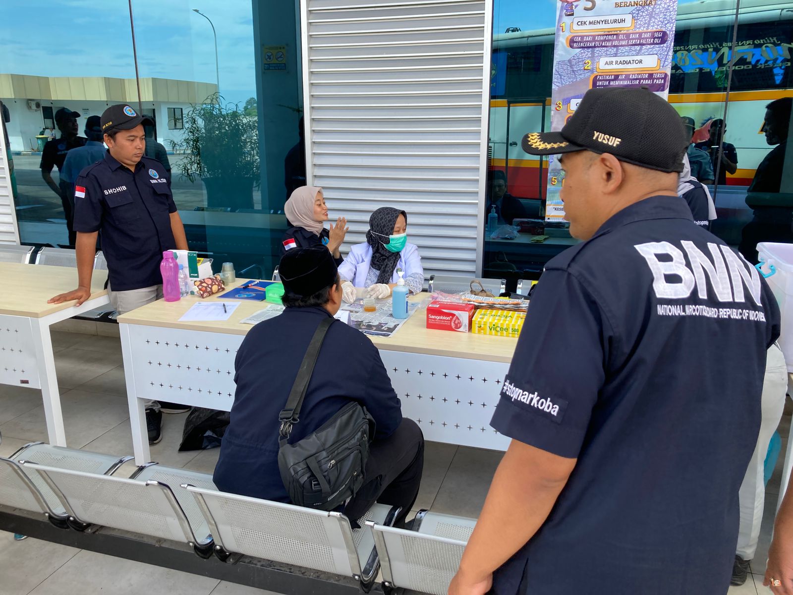 BNN Tes Urine Puluhan Kru Bus di Terminal Patria Blitar, Ini Hasilnya