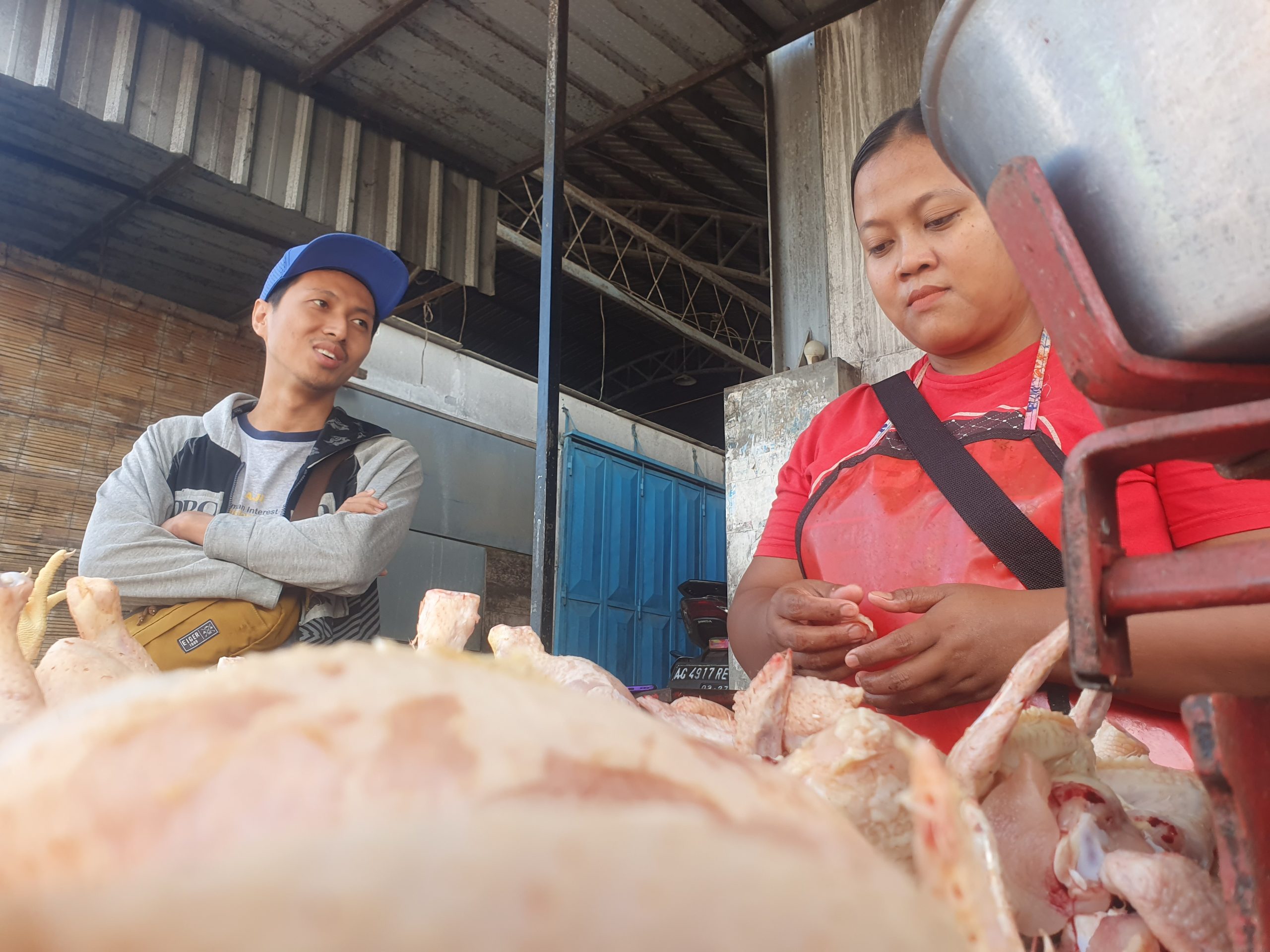 Jelang Nataru, Harga Telur Ayam dan Daging Ayam Potong di Tulungagung Melejit