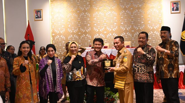 Bonnie Triyana soroti pemerataan pendidikan di Papua