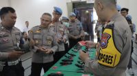 Jelang Nataru, Personel Polres Batu Jalani Pemeriksaan Senpi