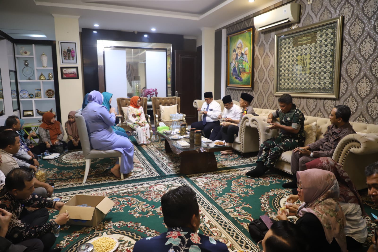 Forkopimda Jombang Sambangi Kediaman Kedua Paslon Pascapemungutan Suara Pilkada 2024