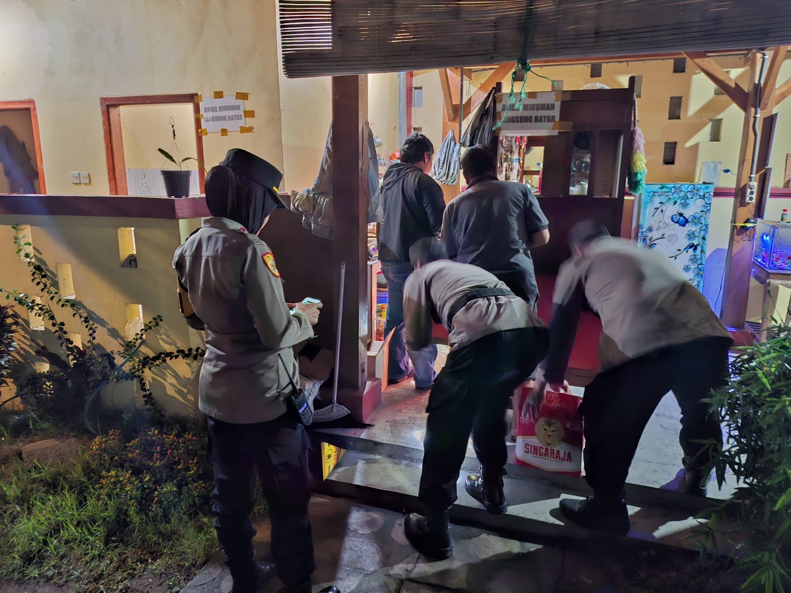 Gerebek Tempat Karaoke, Ini yang Diamankan Petugas Polsek Tembelang Jombang