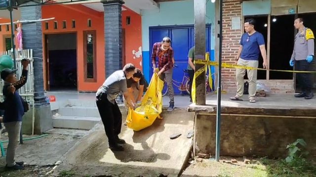 Anak Bunuh Bapak di Ponorogo. Polisi Pastikan Pelaku Alami Gangguan Jiwa Berat