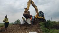 BPBD Kabupaten Kediri Perbaiki Tanggul Jebol di Aliran Sungai Serinjing Peh Kulon