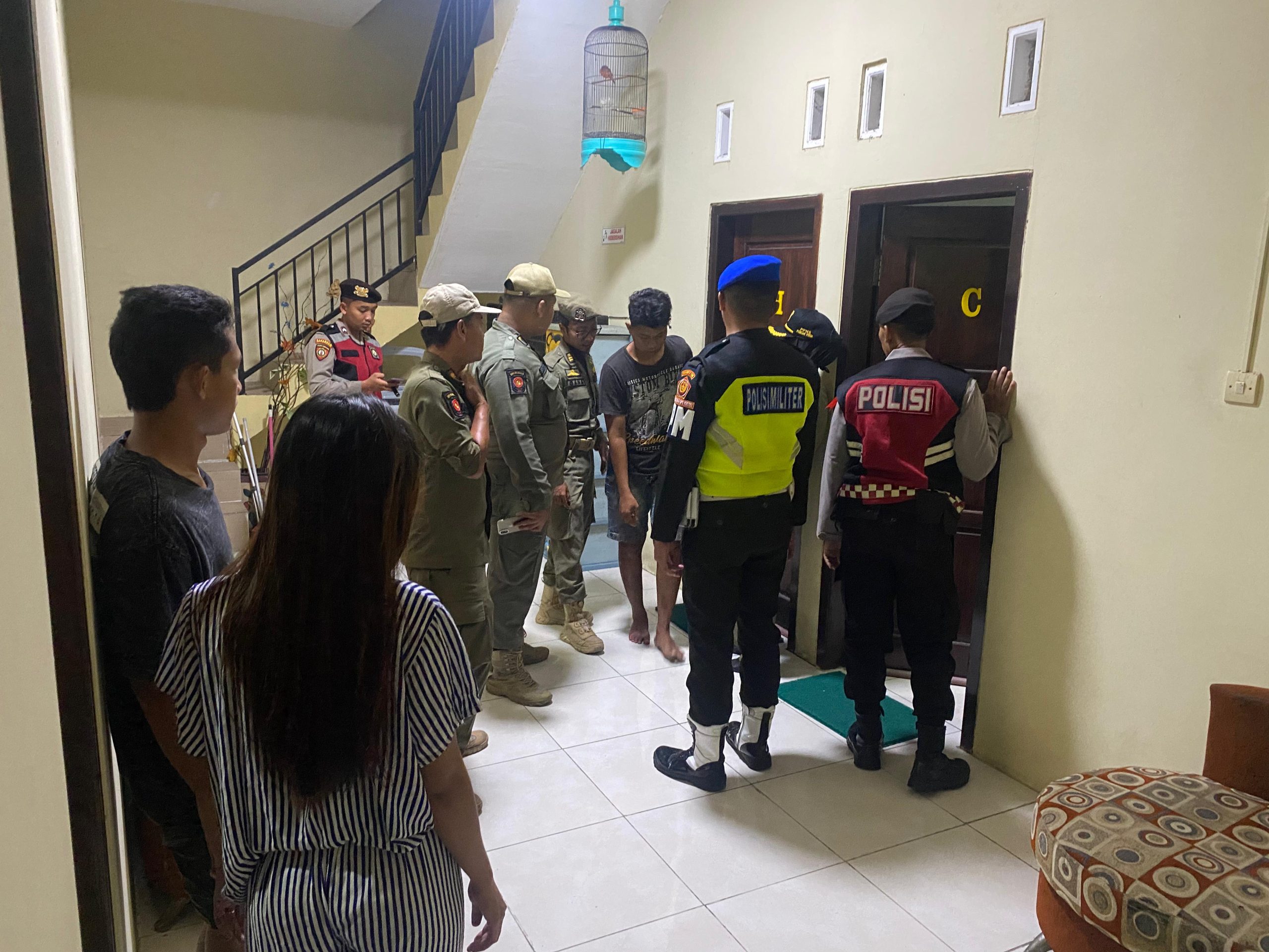 Razia Kos, Pergoki 15 Pasangan Tanpa Ikatan Sah di Kota Blitar