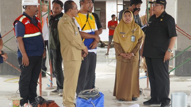 Antisipasi Telat, Walikota Blitar Minta Penggarap Tambah Pekerja