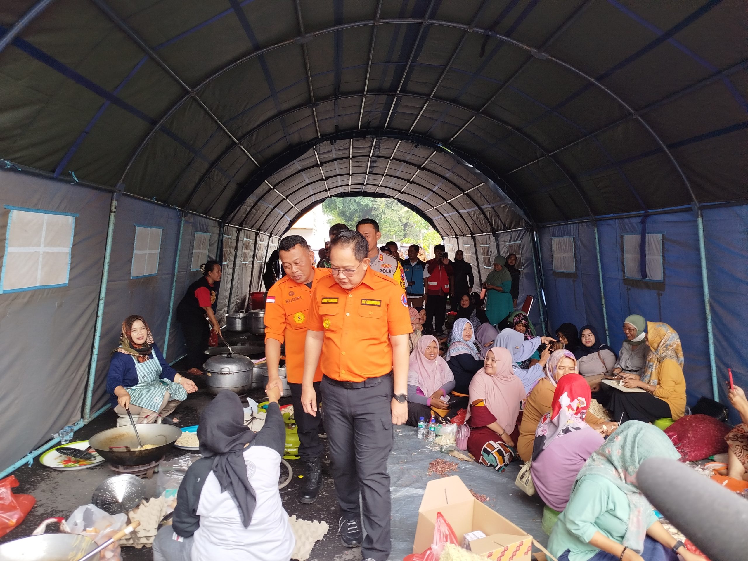 Korban Banjir Butuh 12.000 Bungkus Nasi Per Hari, Dinsos Jamin Ketersediaan Pangan