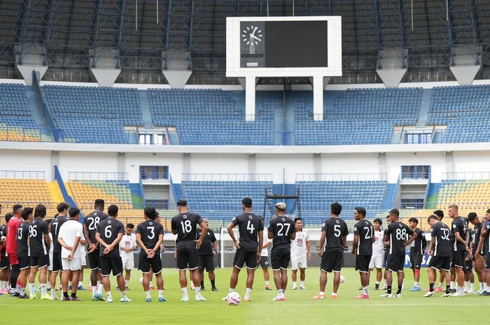 Kontra Persik Kediri Yang dijadwalkan Sengit, Jadwal Laga Kandang Malut United FC Diubah Mendadak?, Ada Apa Ya…?