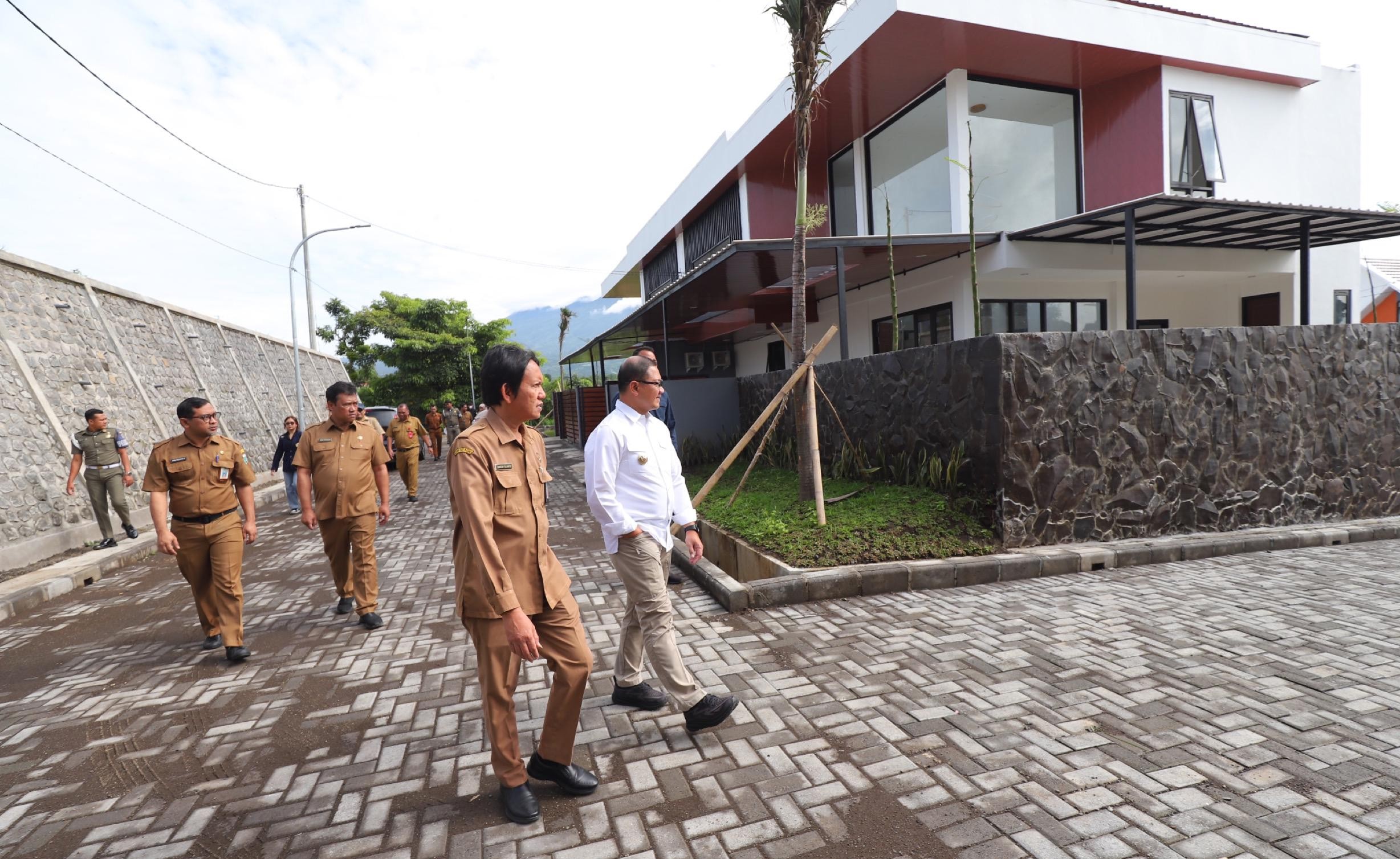 Pembangunan Rumah Negara Selesai, Pj. Walikota Batu Berharap Dimanfaatkan dengan Baik