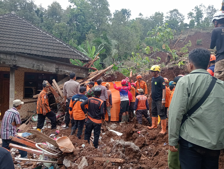 Jasad Korban Tanah Longsor Wonosalam Jombang Ditemukan di Hari Kedua Pencarian