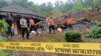 Tanah Longsor di Wonosalam Timbun Empat Rumah, Dua Orang Hilang
