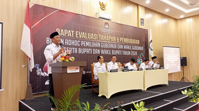 Pembubaran Badan Adhoc Pilkada 2024, Ketua KPU Kabupaten Nganjuk Apresiasi Kinerja Seluruh Tim Redaksi