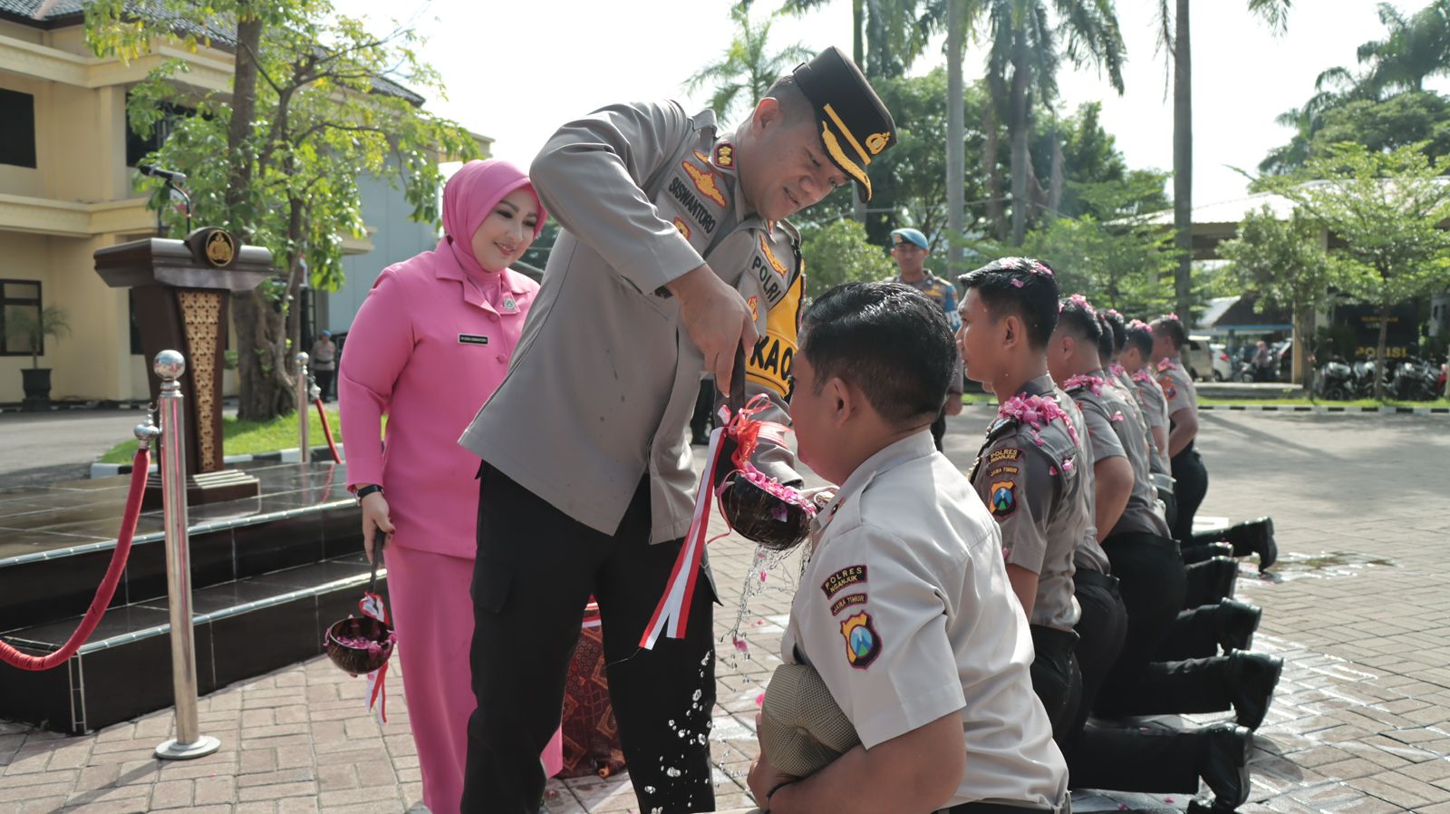 Ratusan Anggota Kapolres Nganjuk Naik Pangkat 