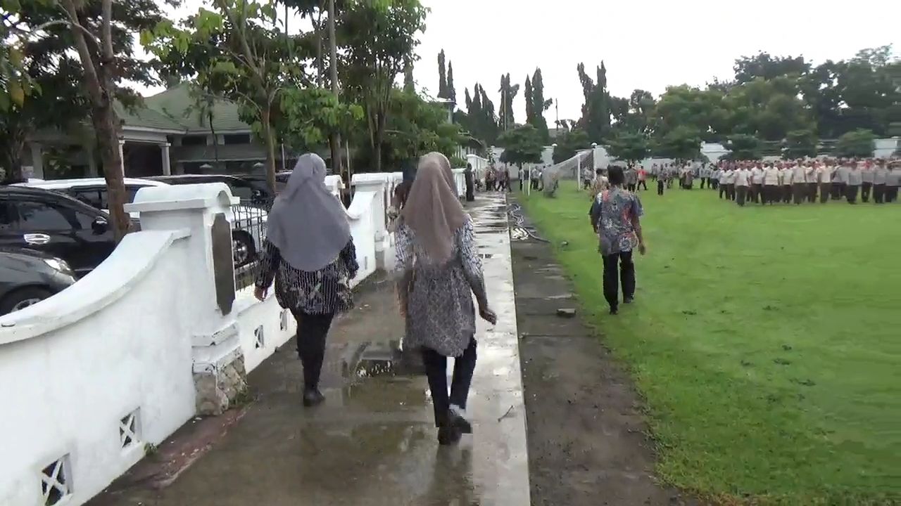 Apel Usai Libur Nataru di Pemkab Jombang Diwarnai ASN Berlarian hingga Main Ponsel