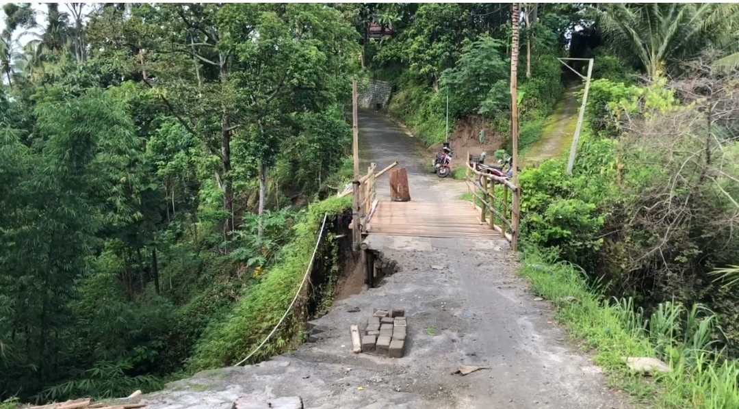 Perbaikan Jalan Amblas Tinggal Menunggu DED, Ini Penjelasan Kepala BPBD Kabupaten Ponorogo