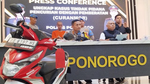 Kecanduan Karaoke, Residivis Curanmor Kembali Berulah, Diringkus Satreskrim Polres Ponorogo