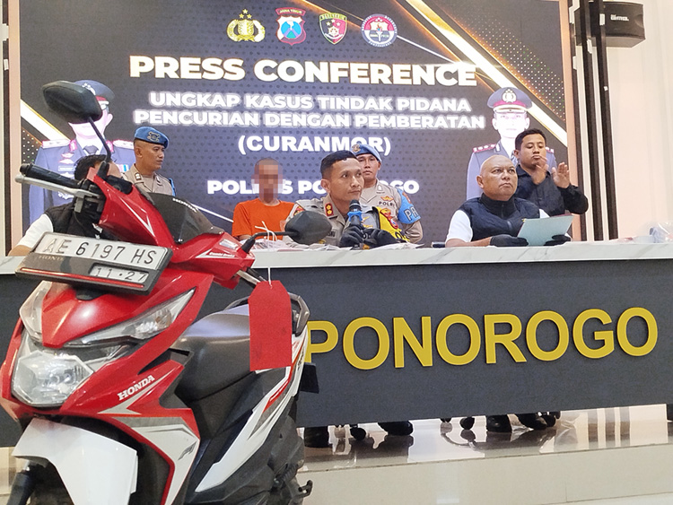 Kecanduan Karaoke, Residivis Curanmor Kembali Berulah, Diringkus Satreskrim Polres Ponorogo