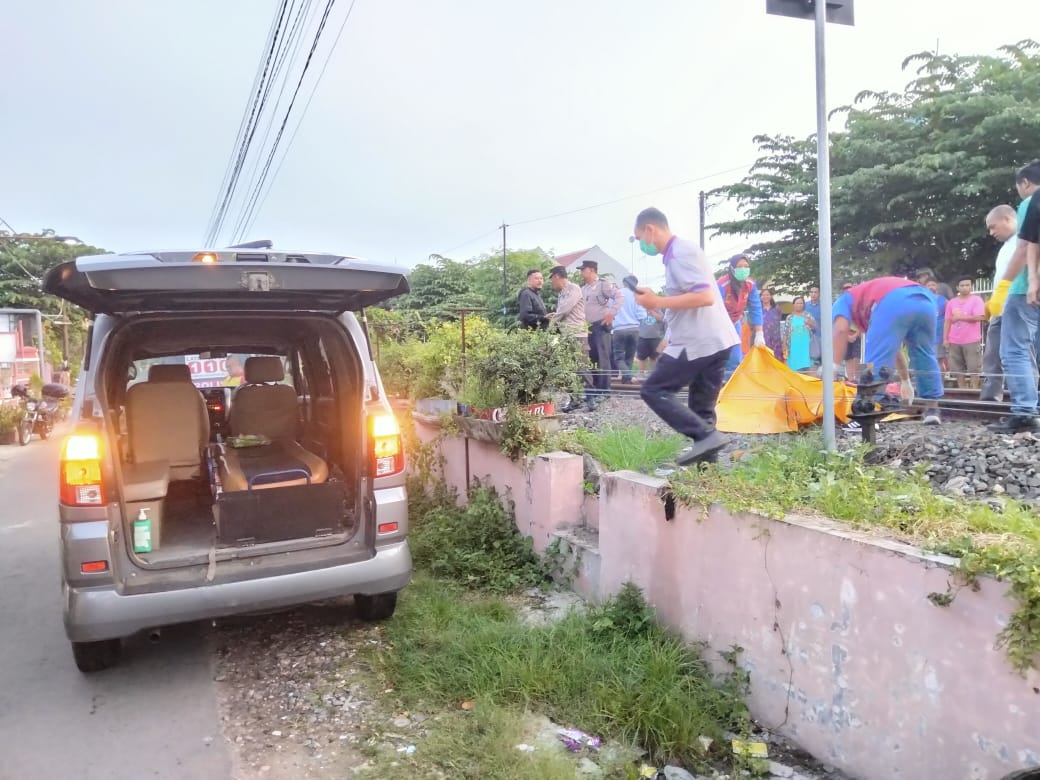 Lansia Asal Kota Kediri Tewas Diduga Tabrakkan Diri ke Kereta Api, Sempat Dikira Kucing