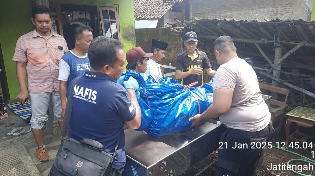 Terpeleset dan Bentur Bebatuan di Sungai, Kakek Pikun Tewas Mengapung