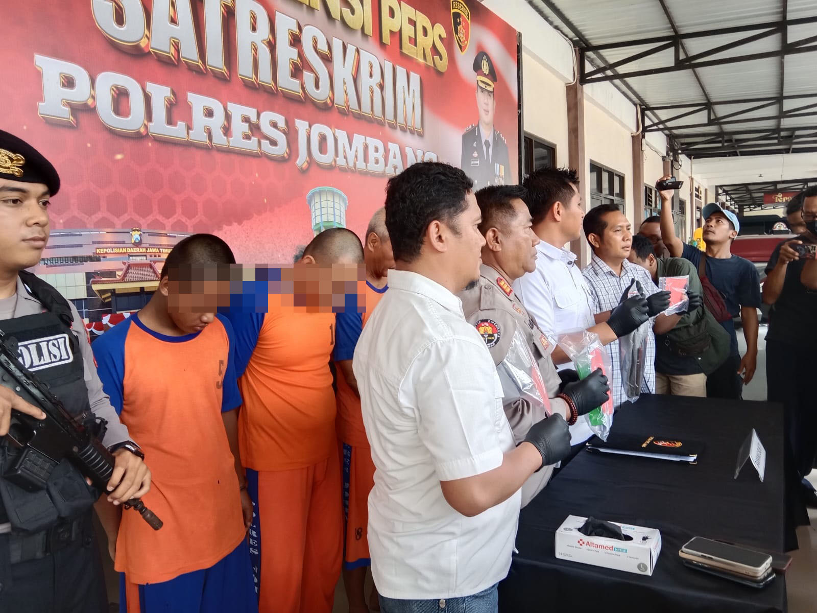 Dua Perempuan Terlibat Kasus Curanmor di Kota Santri, Total Lima Tersangka Diamankan