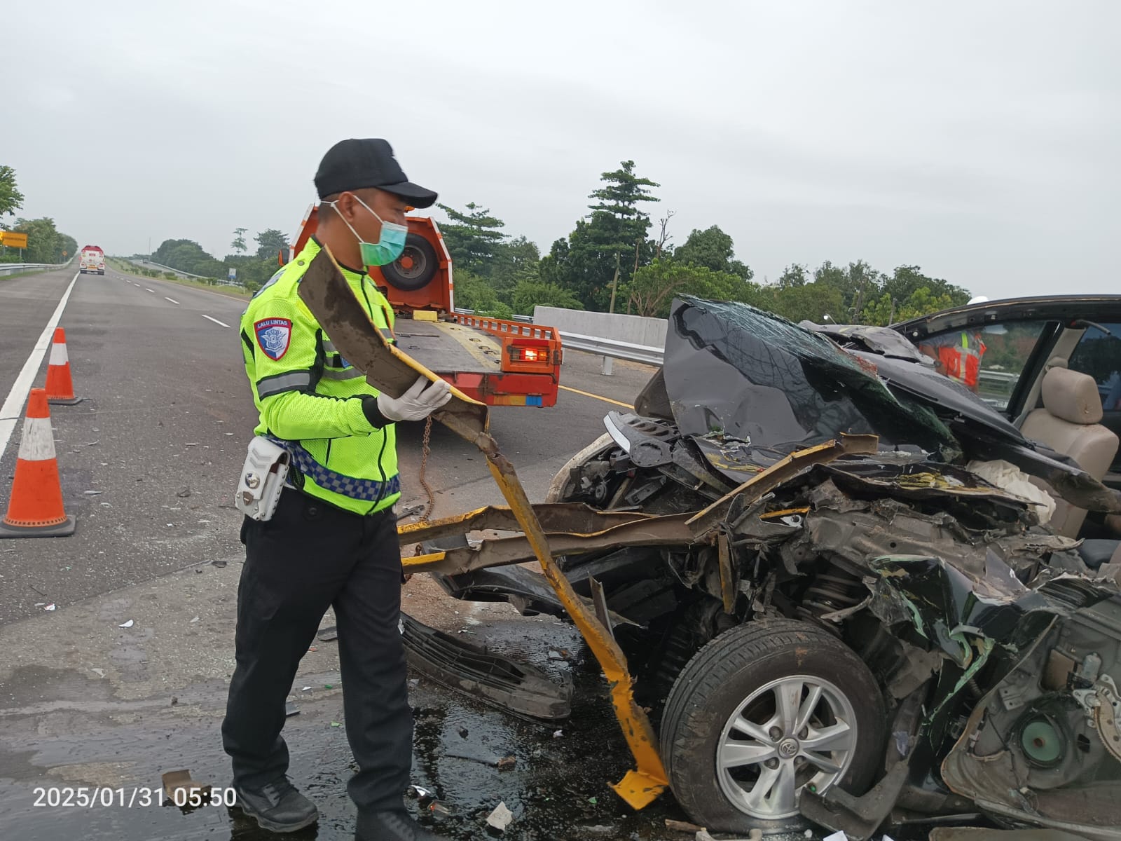 Kecelakaan Maut di Tol Jombang, Dua Penumpang Avanza Tewas