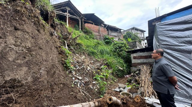 Tanah Langsor Terjadi di 2 Titik, Pj Walikota Batu: Masyarakat Diimbau Waspada Cuaca Ekstrem