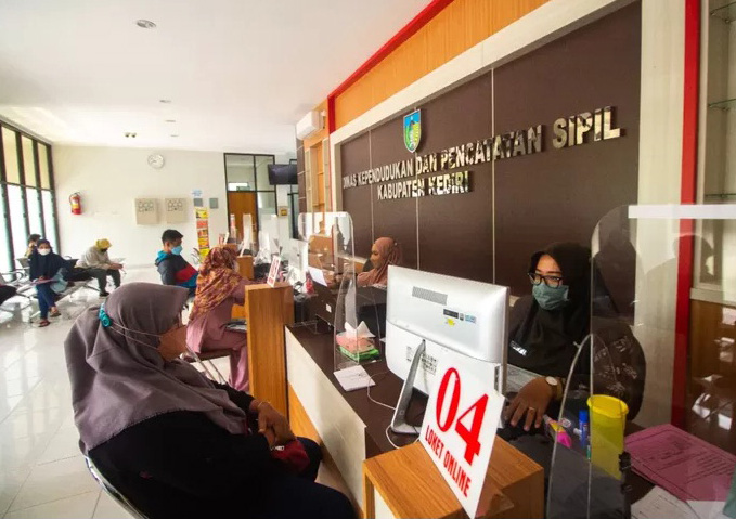 Dispendukcapil Kabupaten Kediri Beri Pelayanan Adminduk Lengkap