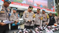 Selain Pemeriksaan Senpi, Personel Polres Jombang juga Tes Urine