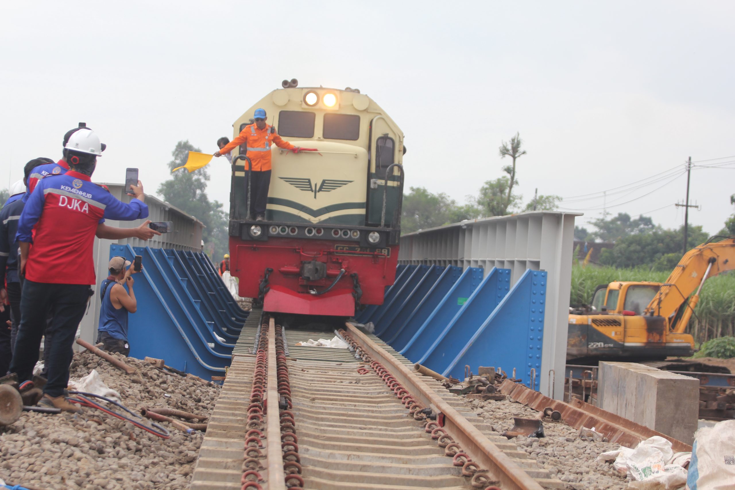 Jembatan Perlintasan KA BH 613 Ngadirejo Kediri Diganti