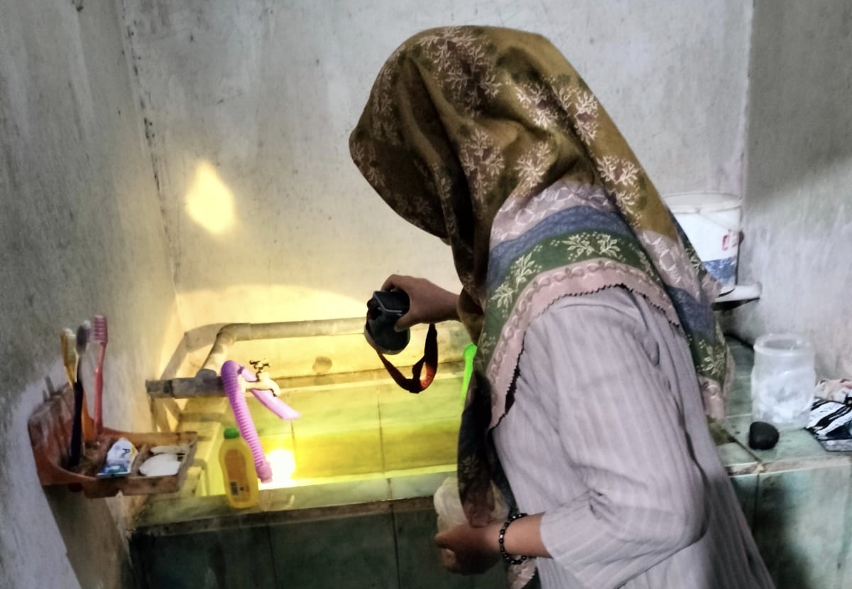 Antisipasi DBD Ibu PKK Nganjuk Periksa Bak Kamar Mandi Warga