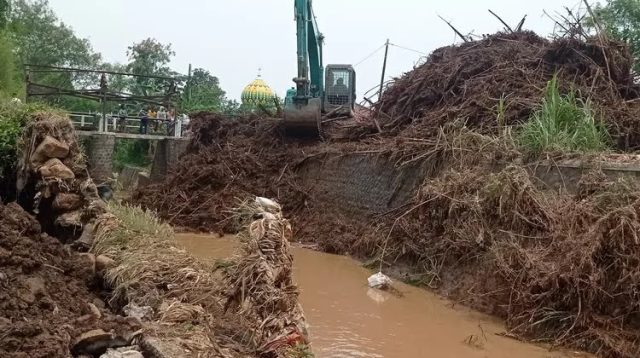 Keamanan Tanggul Sungai di Wilayah Barat Sungai Kabupaten Kediri Dipastikan BPBD