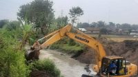 Normalisasi Sungai Jurang Gunting Pranggang Plosoklaten Cegah Banjir