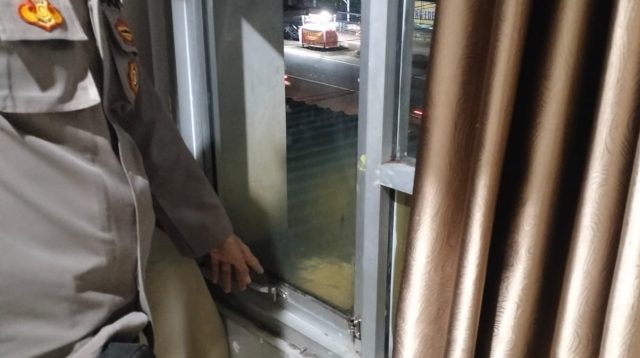 Rumah Kecantikan di Wlingi Dibobol, Gondol Rp4,4 Juta, Pencuri Congkel Jendela