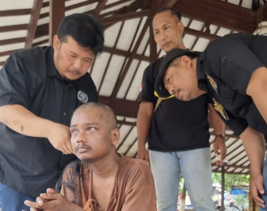 Menolong Sesama, Wartawan Berburu ODGJ Saat Hari Pers Nasional