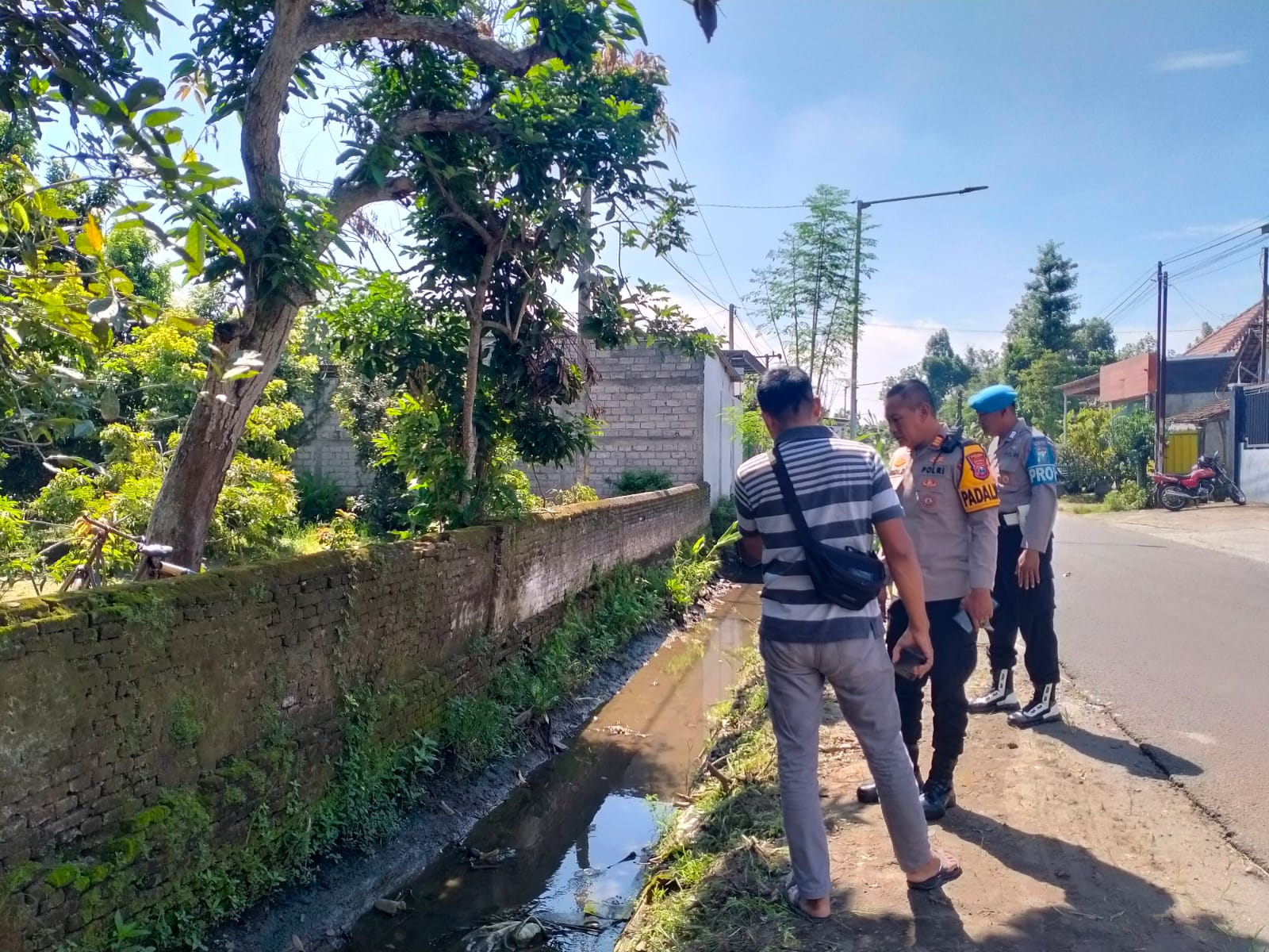 Gempar, Dikira Bangkai Hewan, Ternyata Ada Jasad Bayi di Drainase