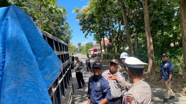 Masa Mudik dan Arus Balik, Angkutan Barang dengan Kategori ini Dilarang Melintas di Jalan Ponorogo
