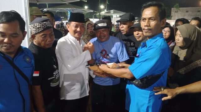 Ribuan PKL di Kabupaten JOmbang Dapat Paket Sembako Jelang Lebaran