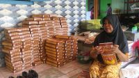 Pengrajin Songko di Jombang Kebanjiran Pesanan saat Bulan Ramadan
