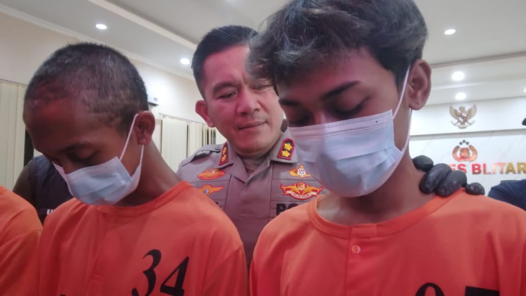 Emoh Belikan Arak, ABG di Blitar Dikeroyok Tiga Rekan di Dalam Rumah