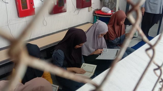 Melongok Suasana Ramadan di Lembaga Pemasyarakatan Kelas 2 B Blitar, Semangat Kompak Tadarusan, Target Khatam Al Quran Sebelum Lebaran