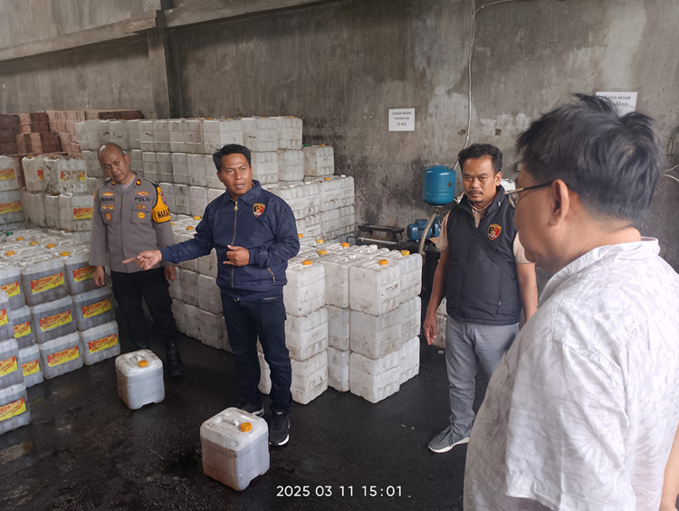 Takaran Minyak Goreng Dikurangi, Distributor Rasakan Dampaknya