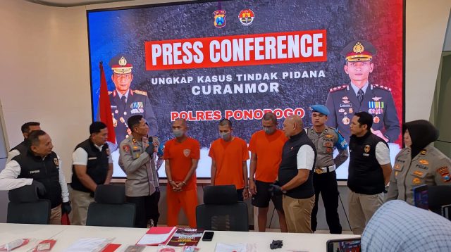 Berpura-pura Salat, Lelaki Asal Nganjuk Gasak Motor di Halaman Masjid Desa Sumoroto Ponorogo