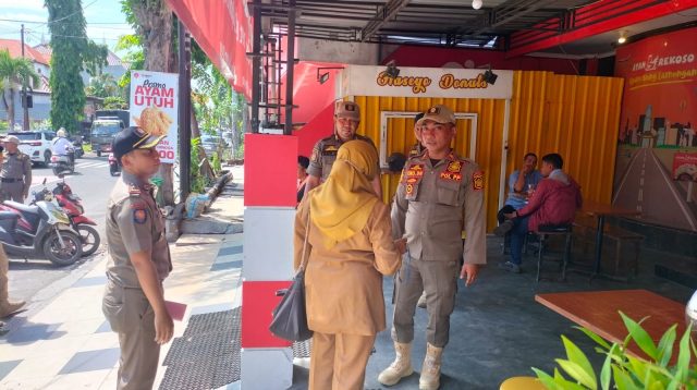 Razia Disiplin, Dua ASN Lamongan di Warung dan Toko Saat Jam Kerja