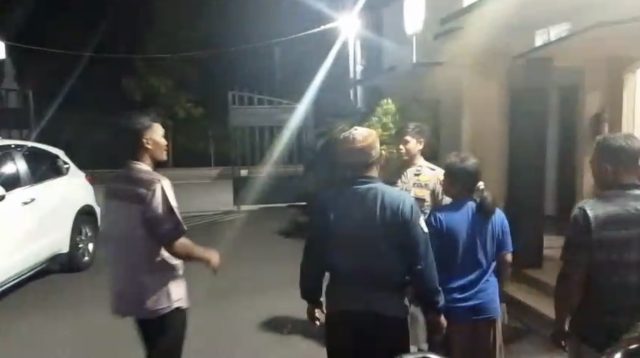 Puluhan Warga Geruduk Polres Nganjuk, Tuntut Keadilan untuk Korban Penganiayaan Salah Sasaran