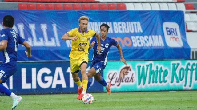 ersik Kediri saat bertanding melawan PSIS Semarang di Stadion Jatidiri (ist)