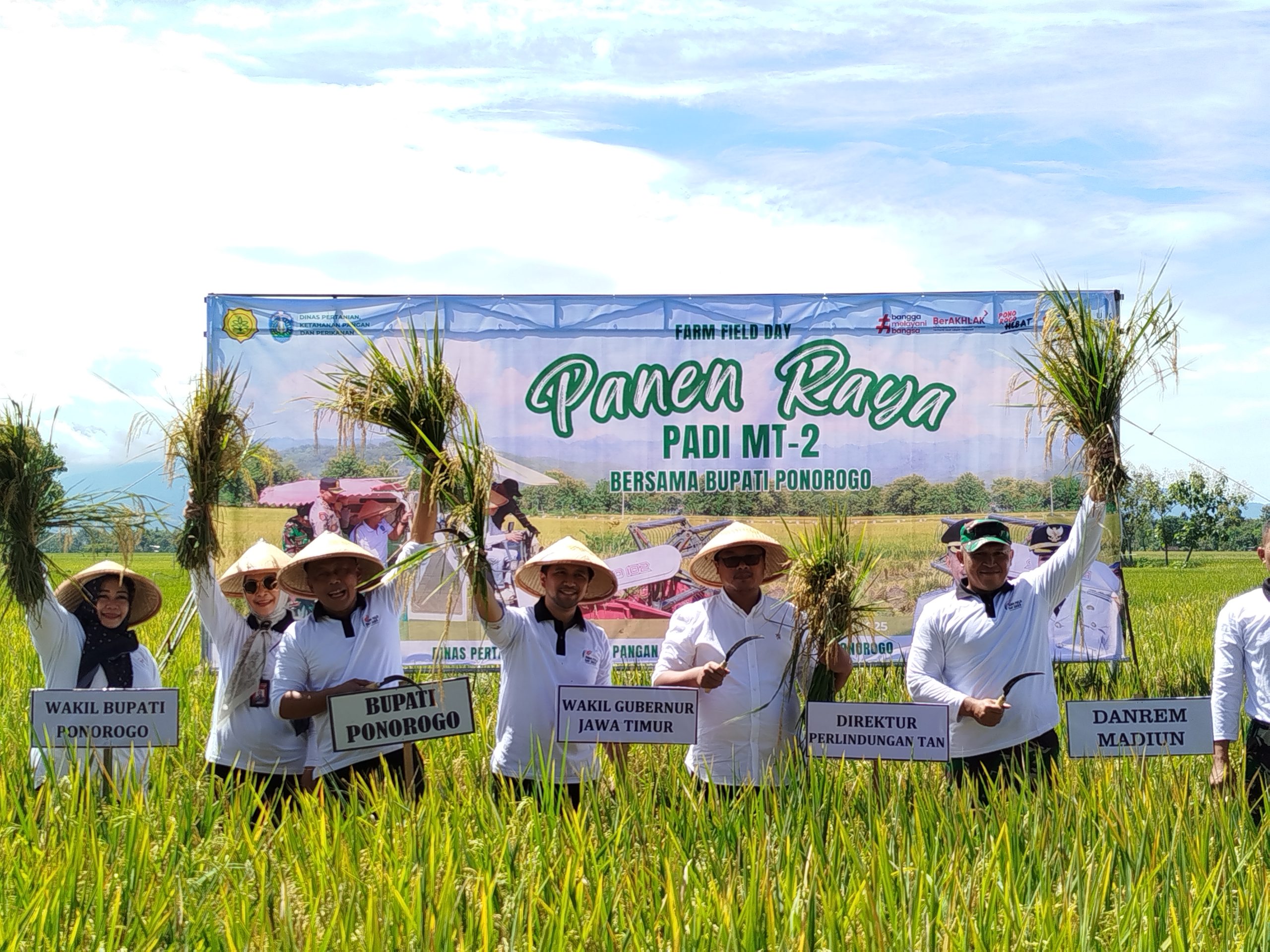 Panen Raya di Ponorogo, Emil Dardak Puji Produktivitas Padi Capai 7,5 Ton per Hektare