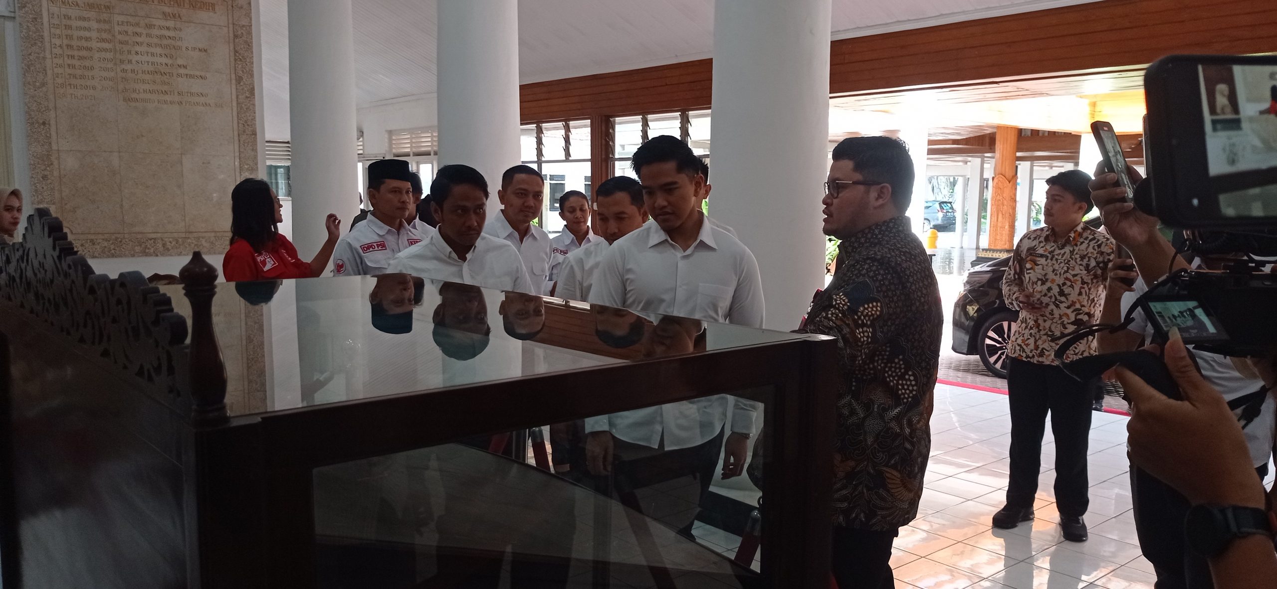 Ketua Umum PSI Kaesang Pangarep Berkunjung ke Kediri, Berharap Kabupaten Kediri Semakin Maju dan Berkembang