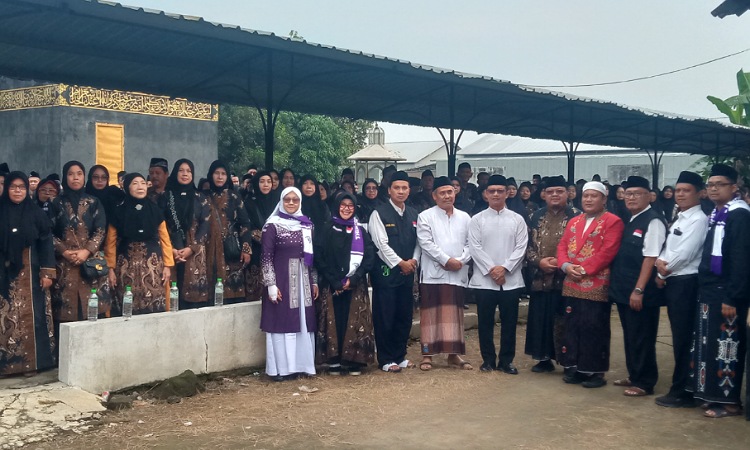 Ratusan Jamaah KBIHU Thoriqul Jannah Diserahkan ke Kemenag Jombang